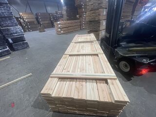 Ca. 98x Douglas Zweeds Rabat, 26x160mm, lengte 500cm